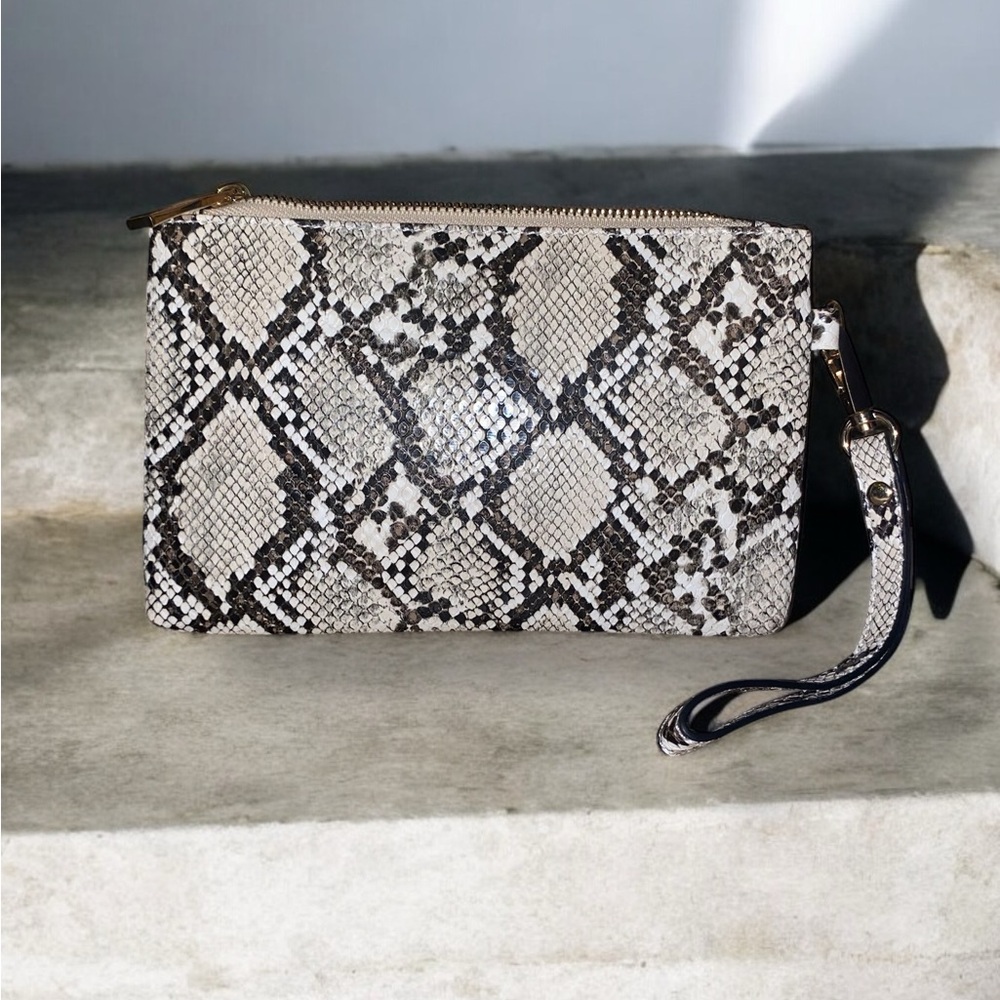 Versona Snake Print Wristlet